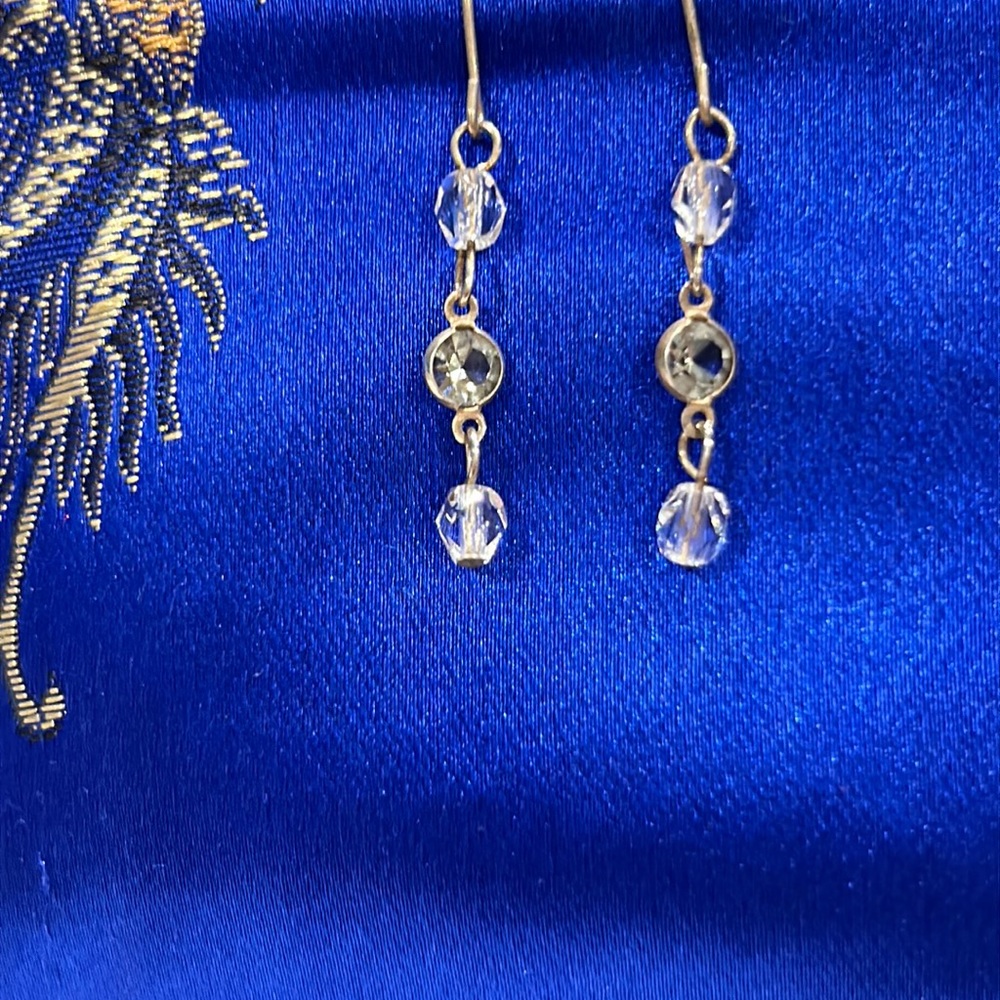 Swarovski Crystal Dangly Dainty Earrings